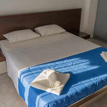 Polykratis Rooms Skiathos Town Exterior foto