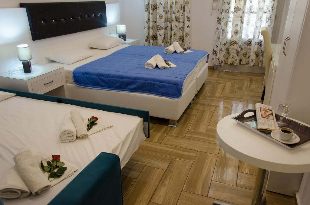 Polykratis Rooms Skiathos Town Quarto foto